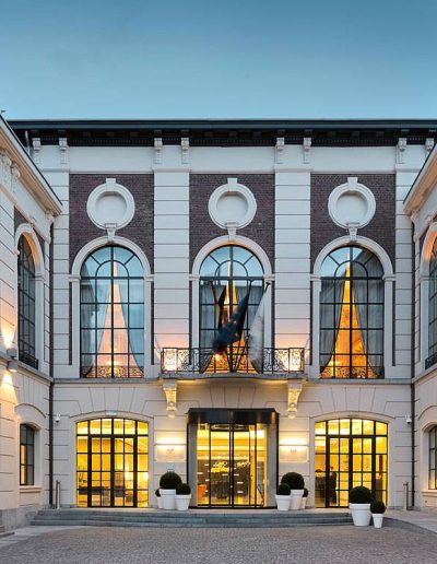 Nero steel doors and windows manufacturer in London UK